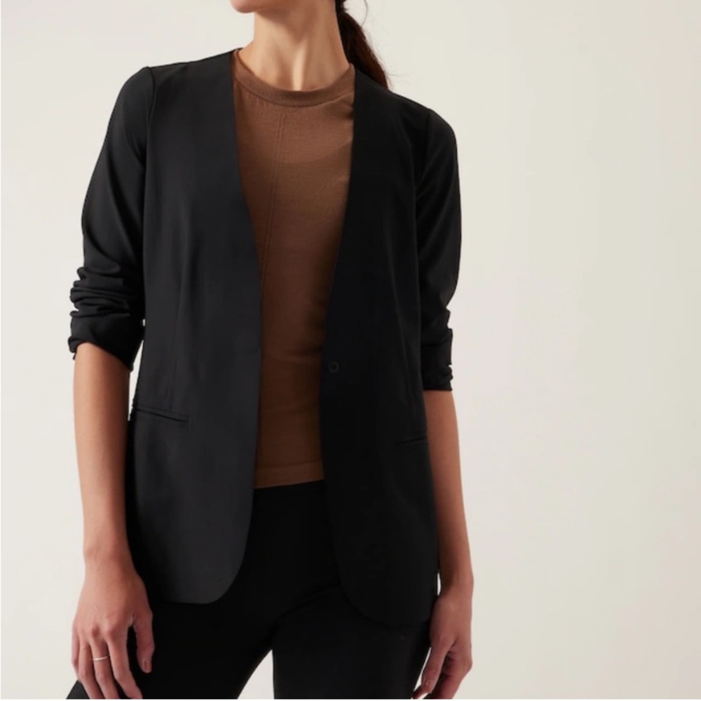 ATHLETA AVENUE BLAZER Black Euroluxe fabric Stretch UPF Packable Size 10